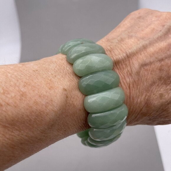 Faceted Green Aventurine Stone Stretchy Cuff Bracelet - Picture 9 of 11
